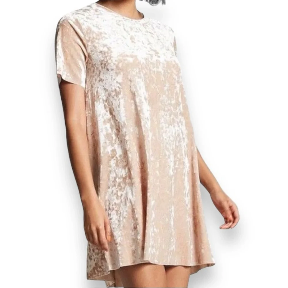 Forever 21 crushed pink velvet t-shirt dress - Picture 1 of 4